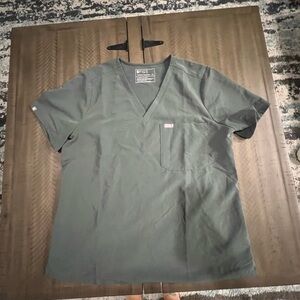 Women’s Figs Catarina One Pocket Scrub Top. Size XL. PO 4888. Color Bonsai.